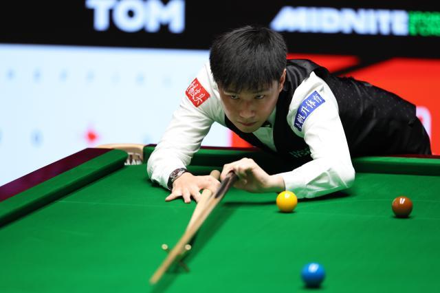 （体育）（1）斯诺克——世锦赛：赵心童晋级半决赛XxjpseC007016_20250501_PEPFN0A001.jpg